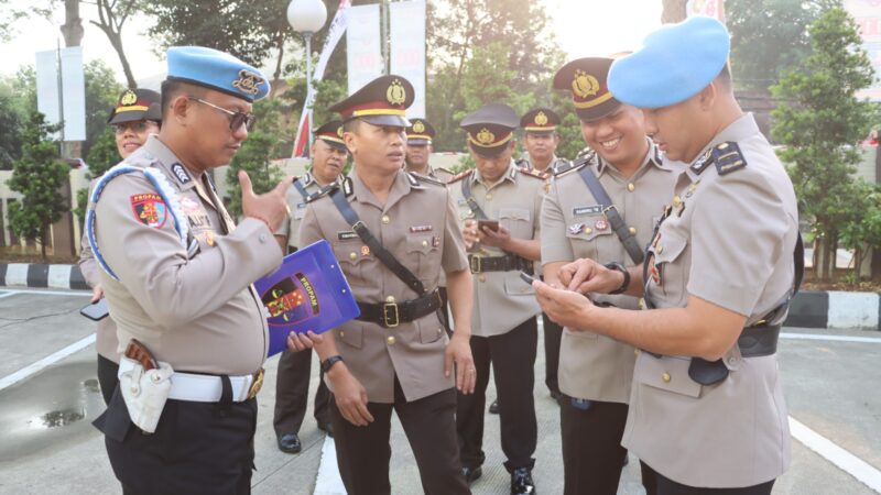 Sipropam Polresta Tangerang Cek HP Personel Terkait Judi Online Usai Upacara Hari Juang Polri