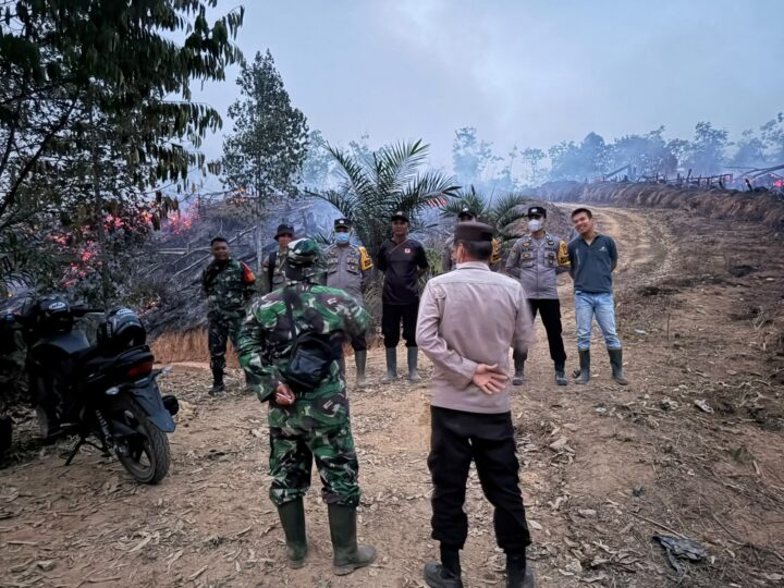 Misi Kemanusiaan Tanpa Batas: Prajurit TNI di Sayan Siaga Penuh Pastikan Wilayah Bebas Asap Selama Sebulan ke Depan