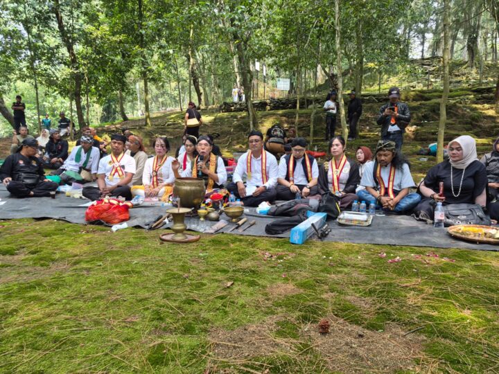 Riung Sauyunan Komara Sunda bekerjasama dengan Sastrajendra Living Academy Rawat Warisan Budaya Nusantara Pererat Persaudaraan