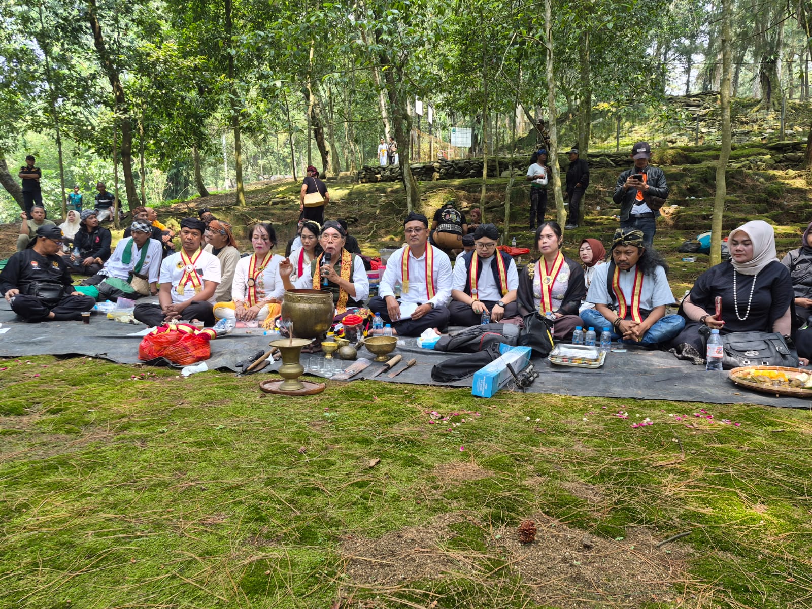 Riung Sauyunan Komara Sunda bekerjasama dengan Sastrajendra Living Academy Rawat Warisan Budaya Nusantara Pererat Persaudaraan