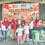 ANAK EMPAT BULAN DAN LANSIA 70 TAHUN KE ATAS MEWARNAI JALAN SEHAT HUT RI KE-81 TAHUN