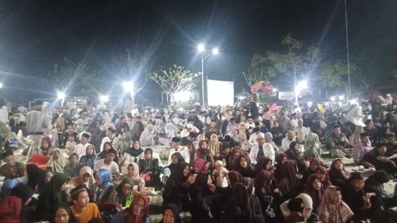 Ribuan Jamaah Padati “SHOLAWAT AKBAR” Majelis Taklim Cilejet Desa Batok Sambut Maulid Nabi Muhammad SAW