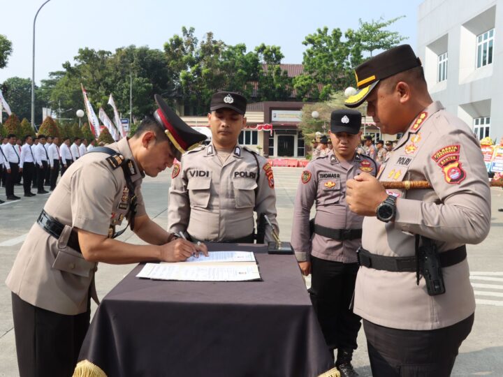 Kapolresta Tangerang Pimpin Sertijab Kabag SDM hingga Kapolsek Balaraja-Tigaraksa