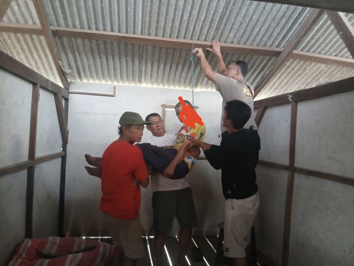Penemuan Jenazah Pria Tergantung di Peternakan Ayam Desa Sebabi Gempar Warga