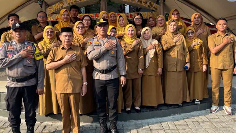 Kapolsek Tigaraksa Jadi Pembina Upacara di SMPN 1 Tigaraksa, Sampaikan Edukasi Pencegahan Kenakalan Remaja, Narkoba, Bahaya Kebakaran dan Pelecehan Seksual