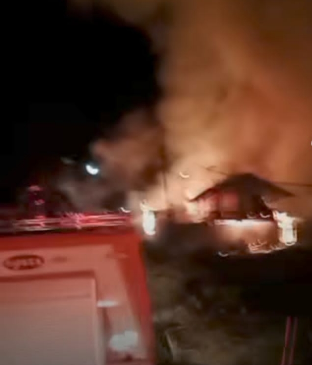 Sijago Merah Melalap Rumah Warga di Kelurahan Baru, Kecamatan Arut Selatan KOBAR