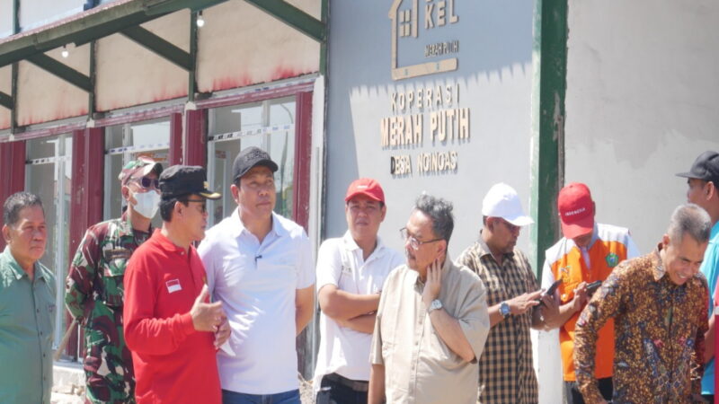 Tinjau KDMP di Ngingas, Bupati Sidoarjo Pastikan Akses Jalan ke Lokasi Dilebarkan
