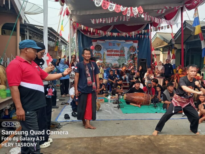 Ketua DPRD Muara Enim dan Camat Lawangkidul Ikut Jadi Pembarong, Perayaan HUT RI ke-81 di BTN Air Paku Makin Meriah