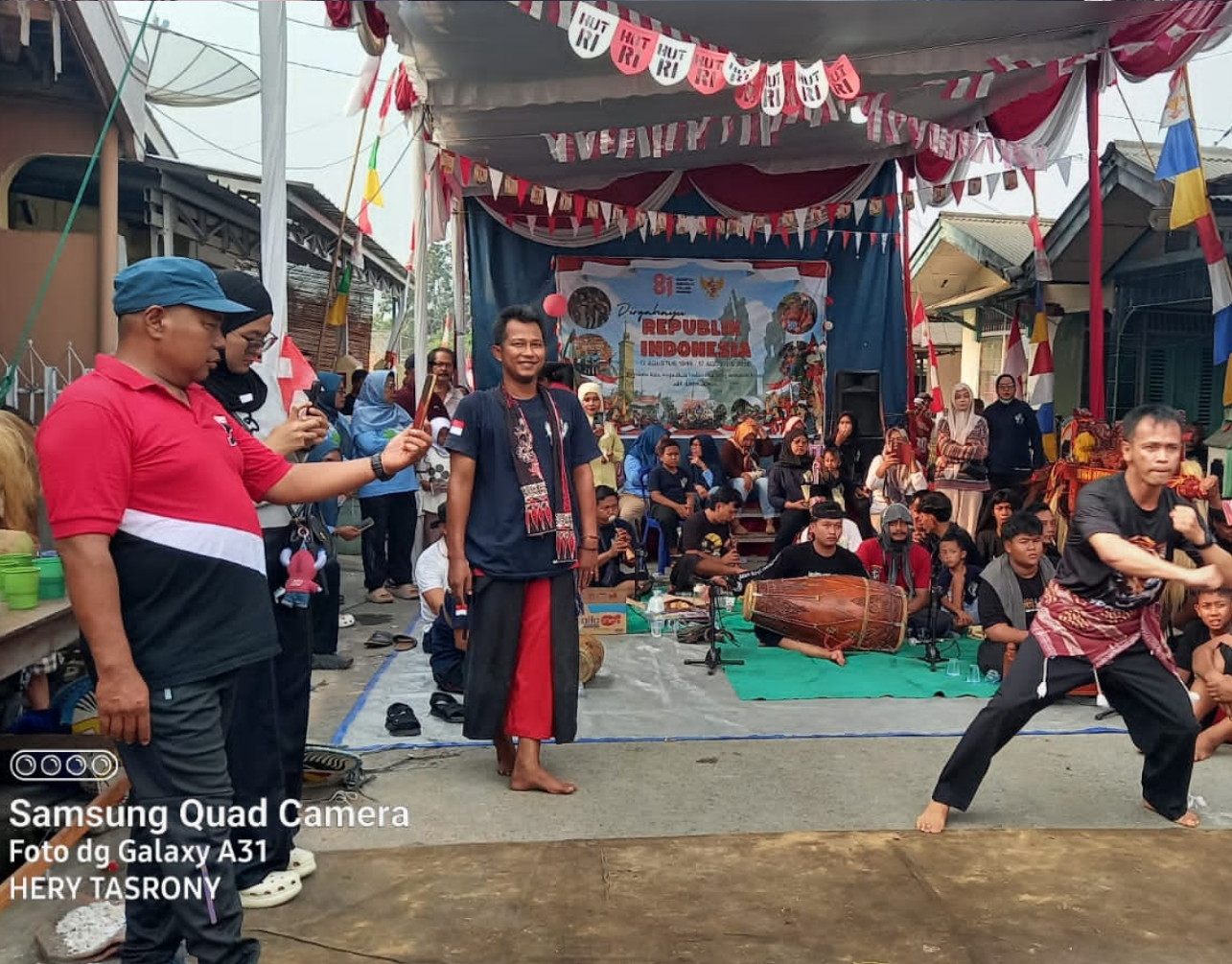 Ketua DPRD Muara Enim dan Camat Lawangkidul Ikut Jadi Pembarong, Perayaan HUT RI ke-81 di BTN Air Paku Makin Meriah