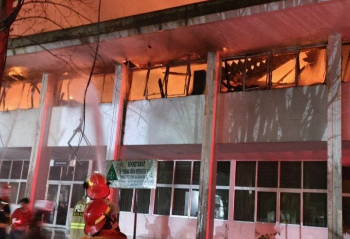 Gedung Biro Kesra Kalteng Kebakaran, Hampir Seluruh Ruangan Terdampak