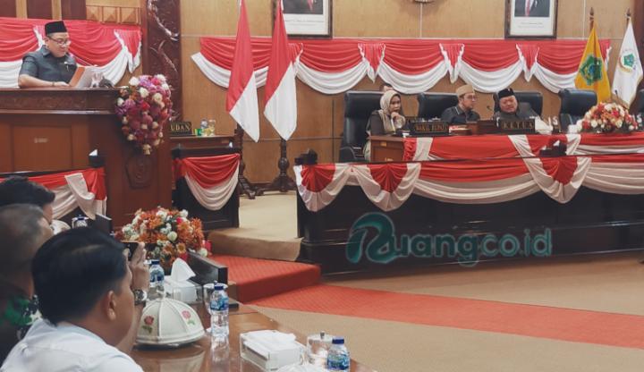 Rentetan Masalah Tingginya Pelamar Kerja di Sidoarjo Dikarenakan Lemahnya Raperda Tenaga Kerja Dibahas Pada Sidang Paripurna DPRD