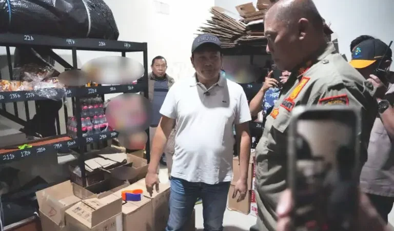 Razia Serentak di 18 Kecamatan, Pemkab Sidoarjo Menyita 1.696 Botol Miras