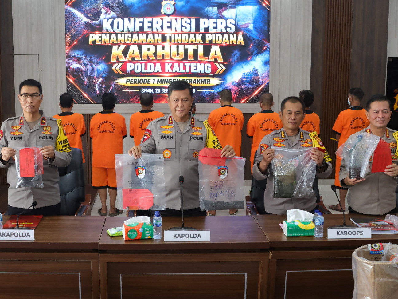 Polda Kalteng Tindak Tegas Pelaku Karhutla, 8 Tersangka Diciduk dan 12 Perusahaan Masuk Daftar Penyidikan
