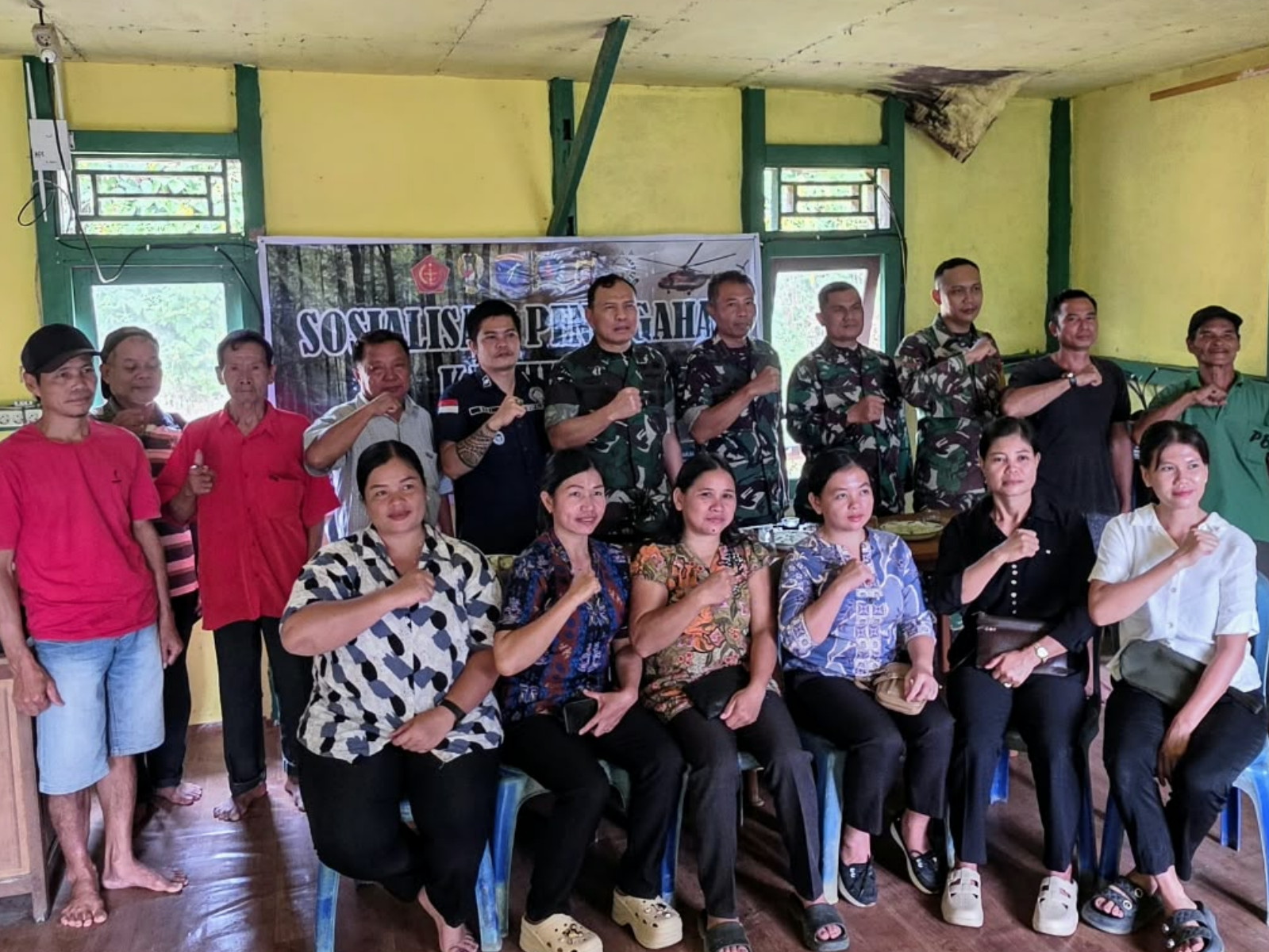 Perkuat Kesiapsiagaan Karhutla, Komandan Sesko TNI dan Danrem 121/Abw Inspeksi Posko Bandara Singkawang.