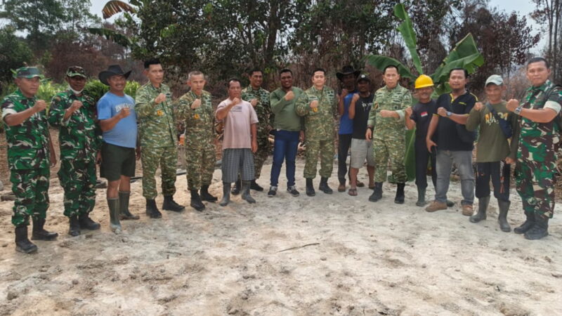 Komandan Kodim 1015/Sampit Dampingi Pasis Dikreg LVI Sesko TNI Komsos Dengan Masyarakat.