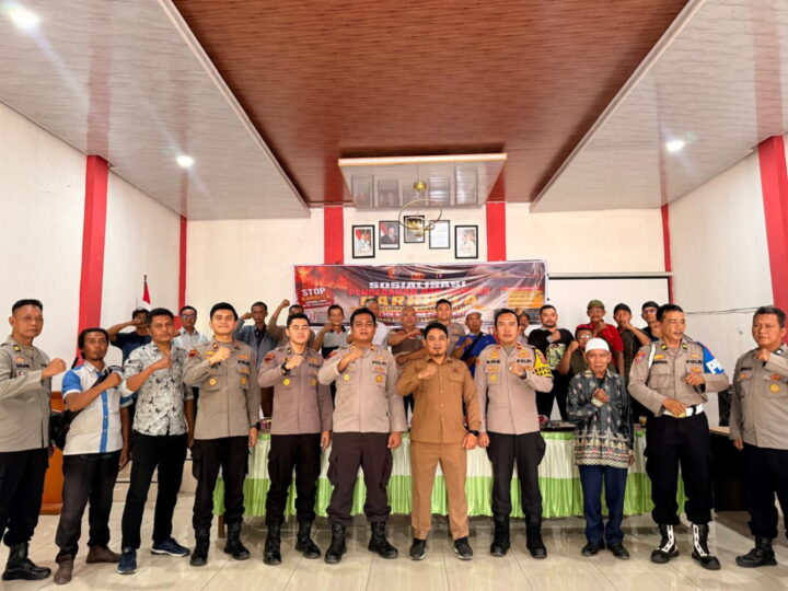 Satgas Edukasi Lemdiklat Polri Gelar Sosialisasi Pencegahan dan Dampak Karhutla serta Bakti Sosial di Baamang Barat