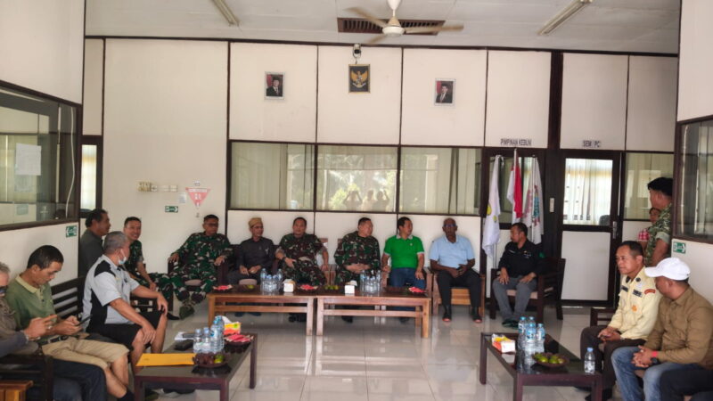 Satgas Karhutla TNI dan PT BTN-POM Perkuat Sinergi Cegah Kebakaran Lahan di Sintang.