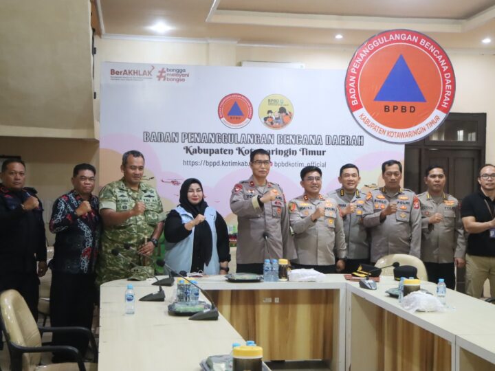 Wakapolda Kalteng Bersama PJU Tinjau Penanganan Karhutla di Wilkum Polres Kotim