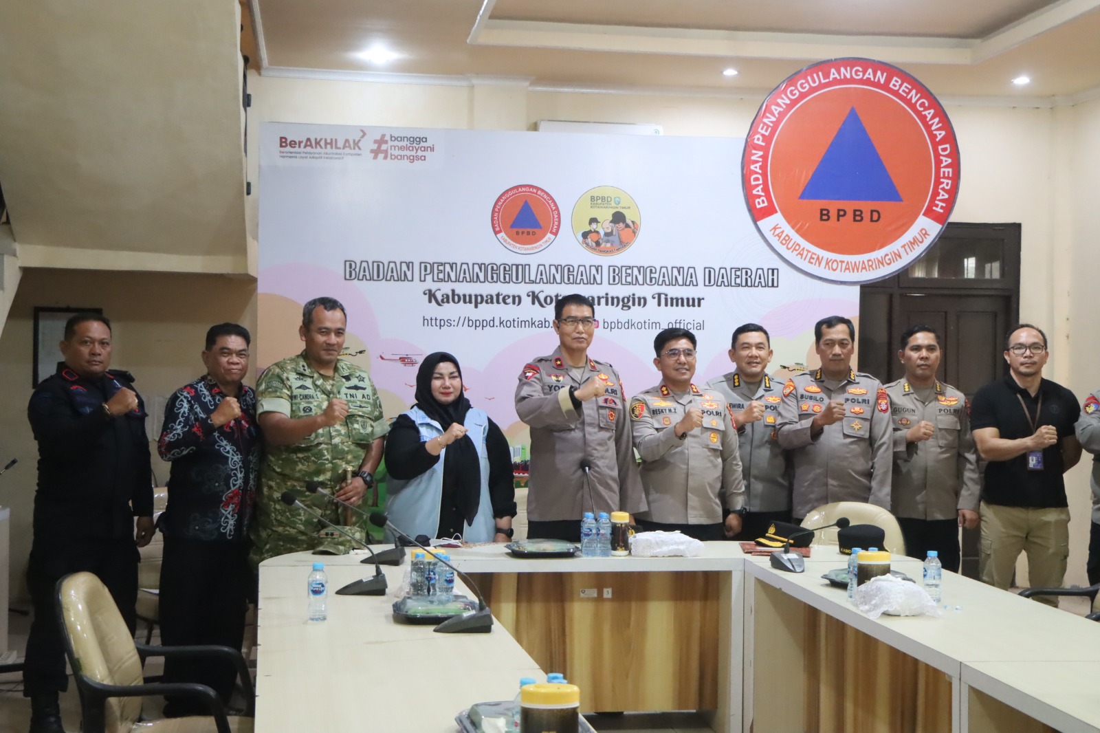 Wakapolda Kalteng Bersama PJU Tinjau Penanganan Karhutla di Wilkum Polres Kotim