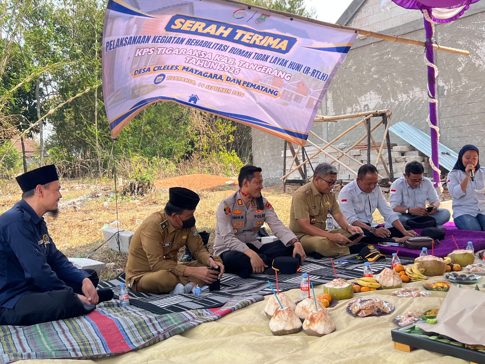 Wujud Kepedulian Sosial, Kapolsek Tigaraksa Hadiri Serah Terima RTLH untuk 35 Warga
