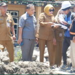 Sidak Proyek Jembatan Candinegoro yang Terlambat, Wabup Sidoarjo Mimik Idayana Temukan Deviasi 28 Persen
