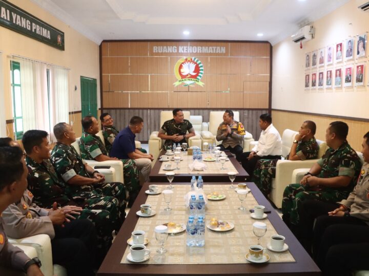 Kapolres Kotim Silaturahmi ke Korem 102/Pjg, Perkuat Sinergitas TNI-Polri