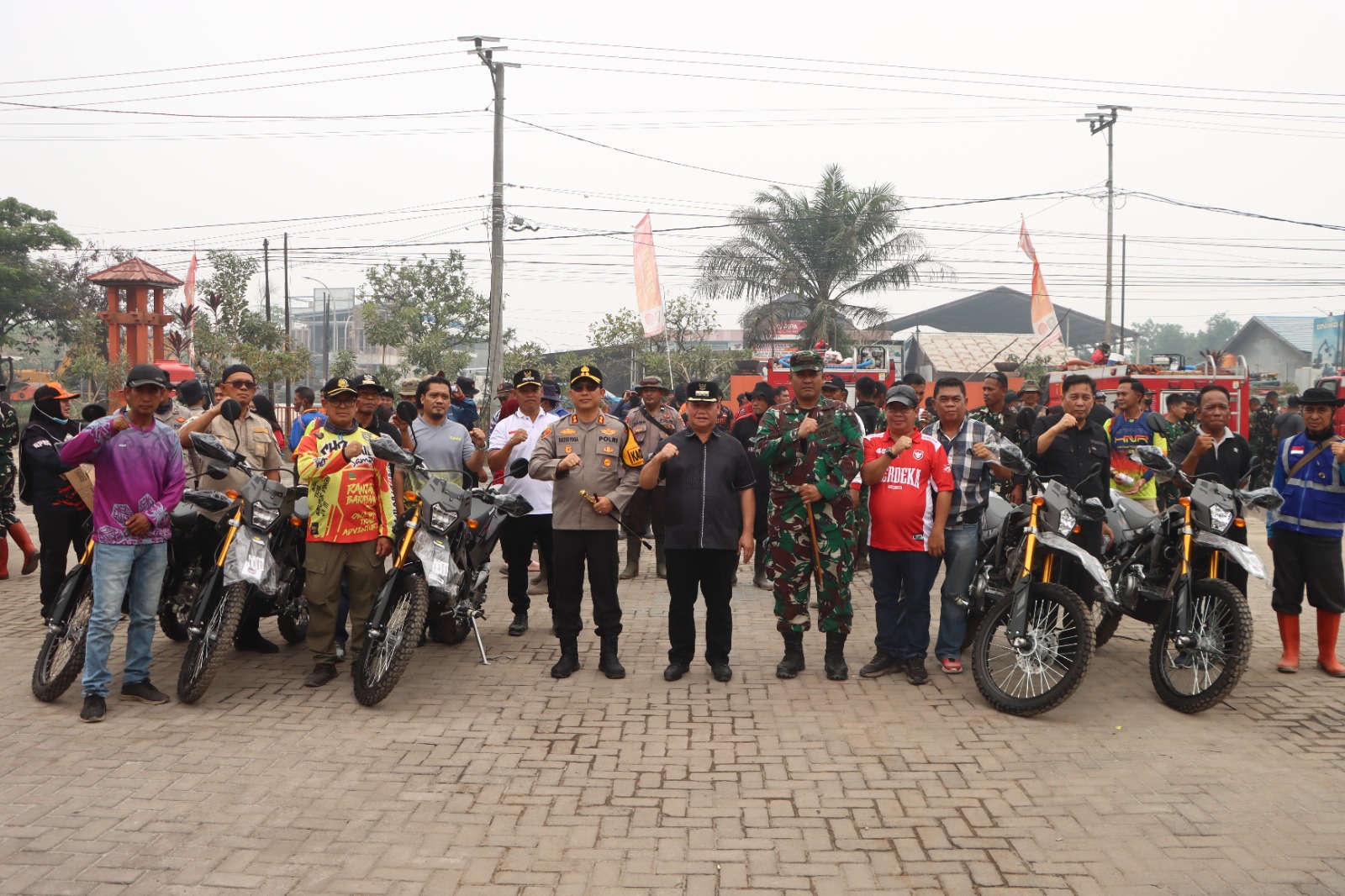 Kapolres Kotim Hadiri Penyerahan Kendaraan Operasional untuk Perkuat Penanggulangan Karhutla