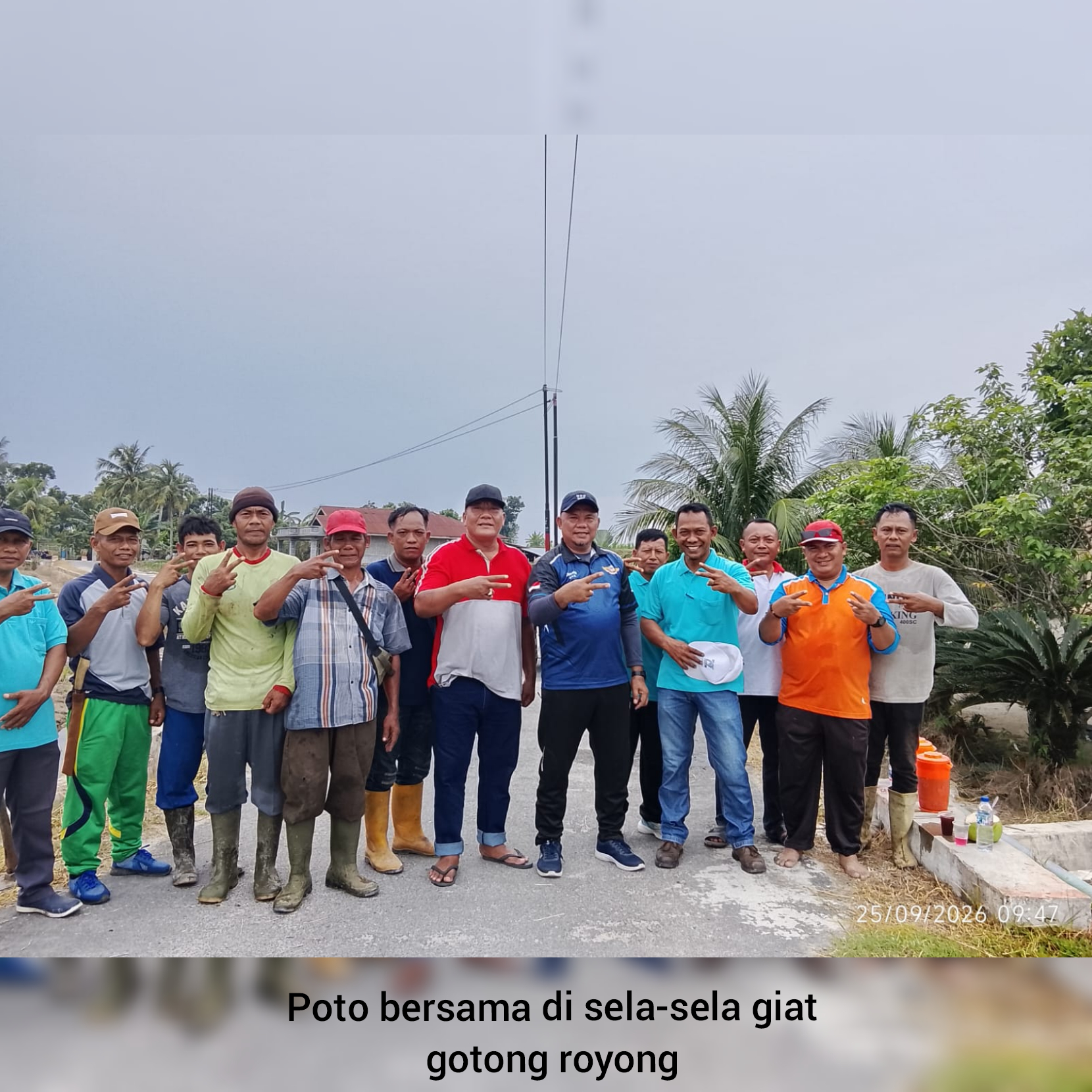 Kades Sumberejo Adakan Gotong Royong Bersama Camat Pagar Merbau