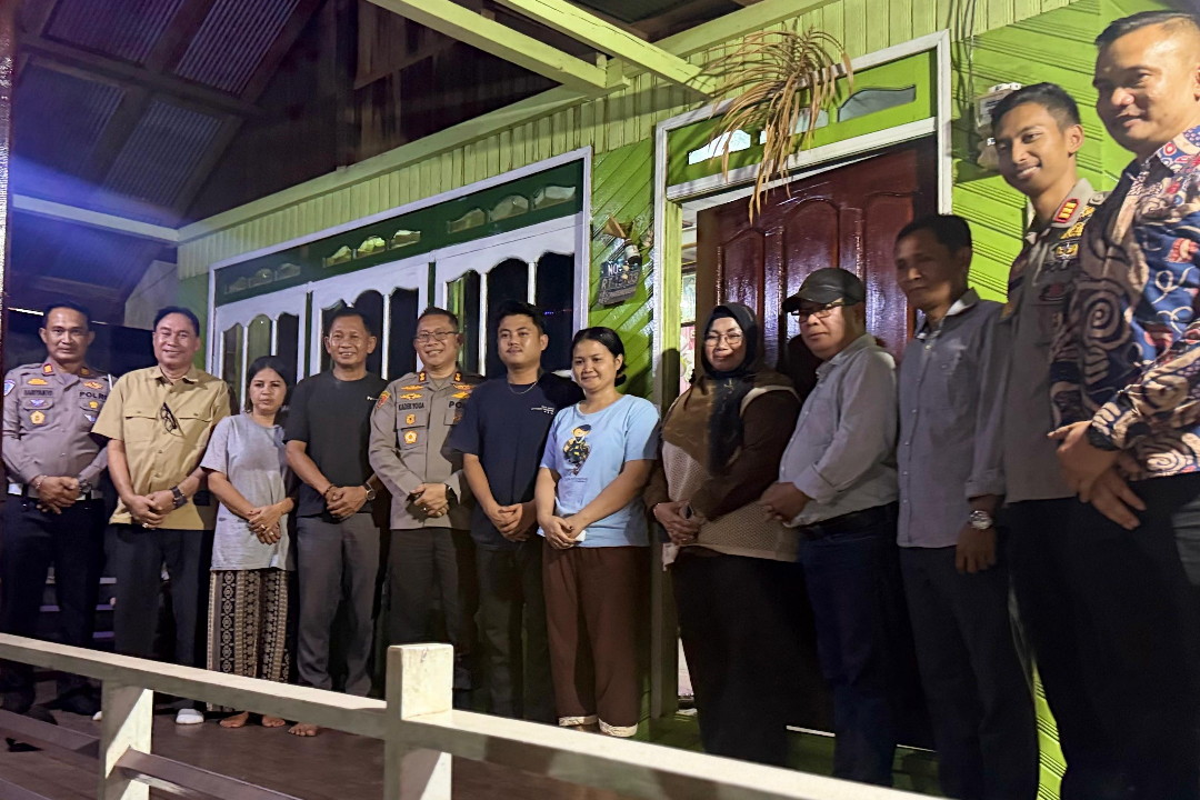 Sinergi Polri dan Pemkab Kotim: Kapolres Bersama Wabup Silaturahmi dengan Tokoh Masyarakat Parenggean