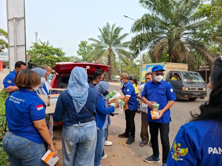 Kabut Asap Selimuti Sampit, DPD PAN Kotim Turun Langsung Bagikan 4.000 Masker dan Logistik