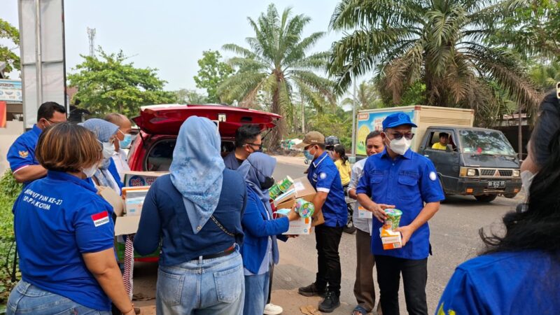 Kabut Asap Selimuti Sampit, DPD PAN Kotim Turun Langsung Bagikan 4.000 Masker dan Logistik