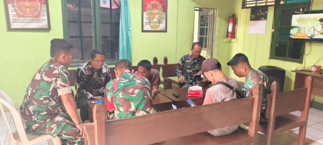Sinergi Instansi, Dukcapil Kotim Sambangi Koramil 1015-07/Parenggean Sosialisasi IKD