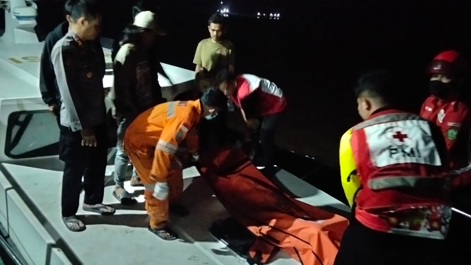 Unit Gakkum Satpolairud Polres Kotim Bersama Unit Identifikasi Datangi TKP Dugaan Gantung Diri