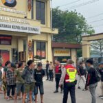 Satresnarkoba Polres Kotim Penggerebekan Lokasi Diduga Sarang Narkoba di Sampit, 31 Orang Diamankan