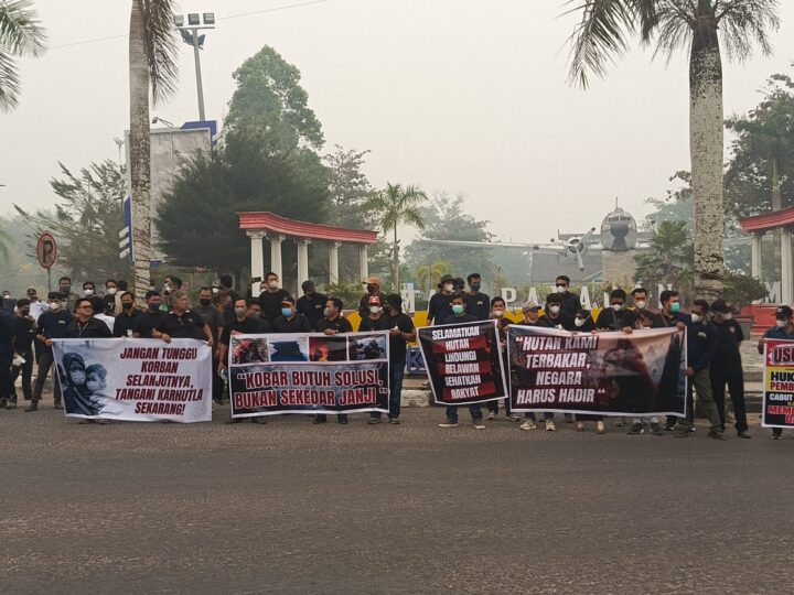Puluhan Warga dari 15 Desa Gelar Aksi Damai, Desak Penanganan Karhutla di Kobar Lebih Serius