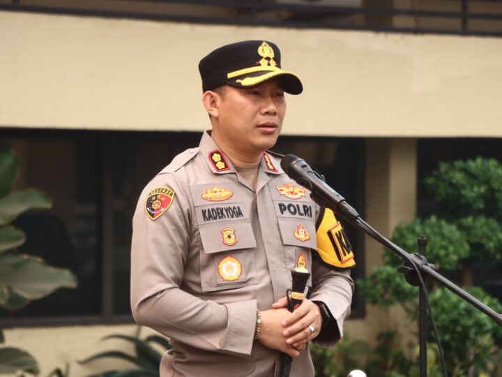 Tingkatkan Kesiapsiagaan Penanganan Karhutla, Kapolres Kotim Beri Arahan Personel Brimob Polda NTB BKO Polda Kalteng