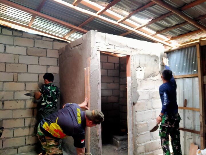 Satgas TMMD ke-130 Kodim 1016/Plk Genjot Pembangunan MCK untuk Warga Kelurahan Bukit Tunggal