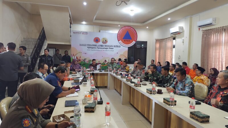 Dandim 1015/Sampit Hadiri Rapat Evaluasi Gulben Karhutla dan Kekeringan di Kotim Akhir Oktober 2026
