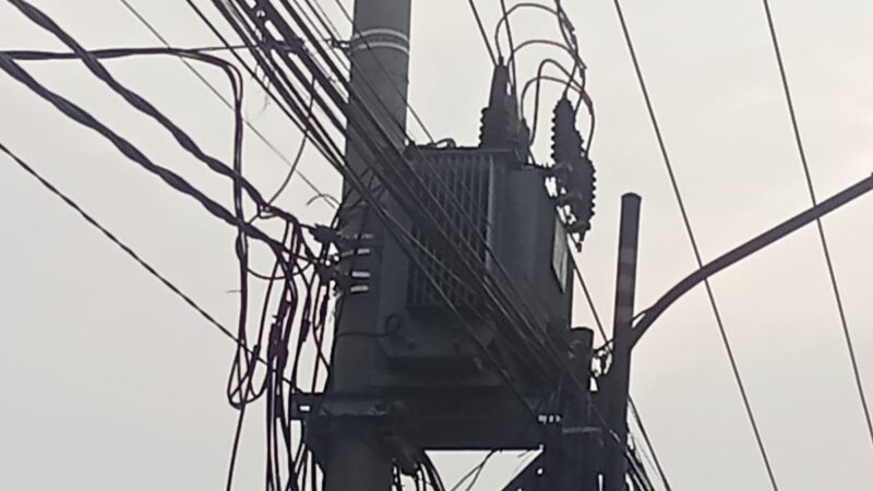 Sudah 8 Jam Padam, 1 Gardu Listrik di RT.01/RW.01 Kp.Cilejet Belum Menyala “Warga Mengeluh”