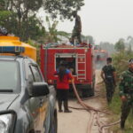 Tim Standby On Call Kodim 1015/Sampit Bersama Posko Karhutla Kab. Kotim Padamkan Api Karhutla