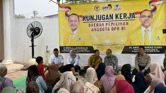 KAPOLSEK TIGARAKSA HADIRI SILATURAHMI DAN KUNJUNGAN KERJA ANGGOTA DPR RI H. ANDI ACHMAD DARA DI KELURAHAN KADUAGUNG